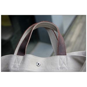 Simplicity High-capacity Tote